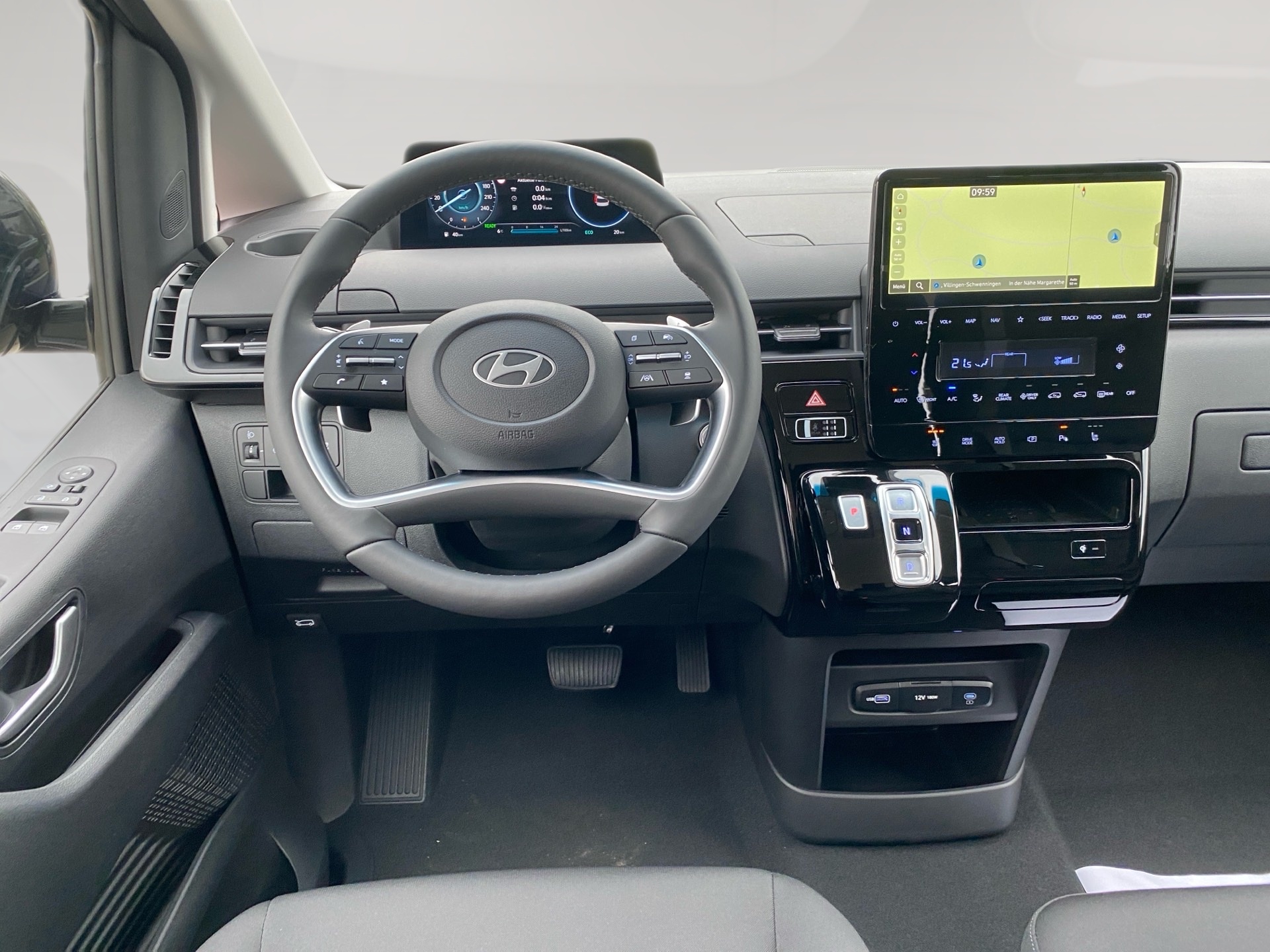 Foto 1 - STARIA Hybrid 1.6L 9-Sitzer Trend ACC+LED, Schwarz