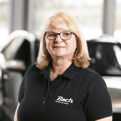 Petra Huber (Buchhaltung) - Autohaus Bach GmbH & Co. KG